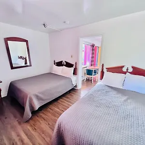 6267 Persepolis Motel Niagara Falls