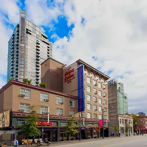 Howard Johnson By Wyndham Downtown Hotel Vancouver
